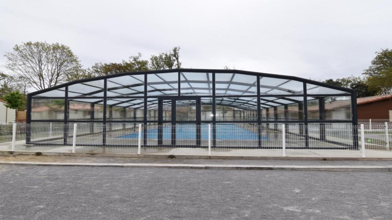 Chalet Avec Piscine Azur エクステリア 写真